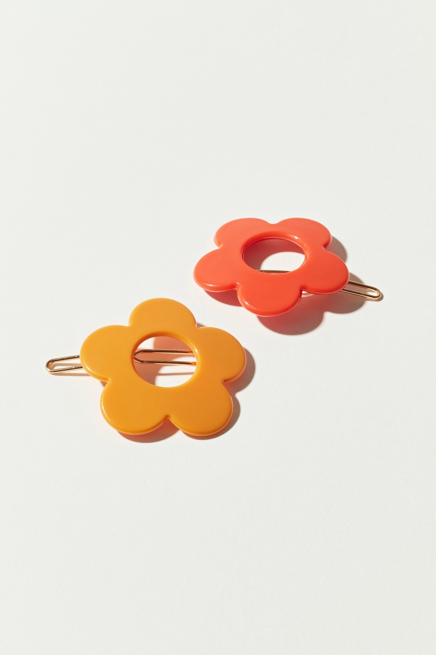 retro flower barrette